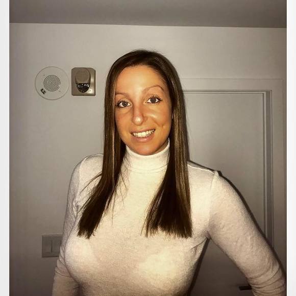 Meet your Posher, Frédérique - Picture 1 of 1